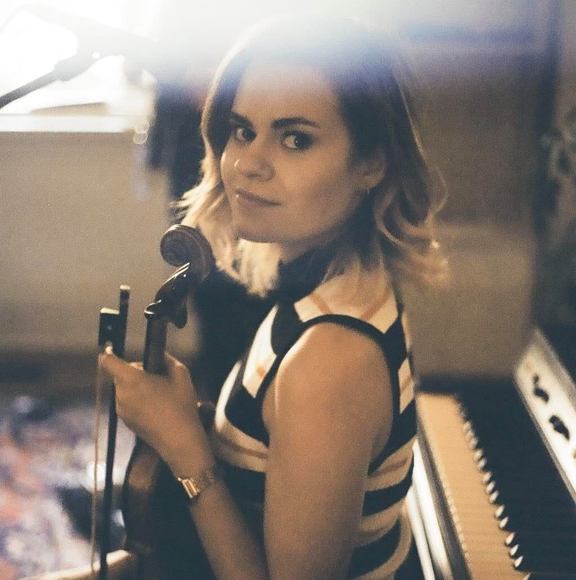 Meet your Posher, Celine - Picture 1 of 1